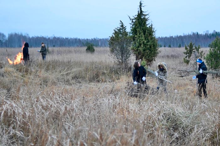 Kaņiera ezers, zāļu purvs}