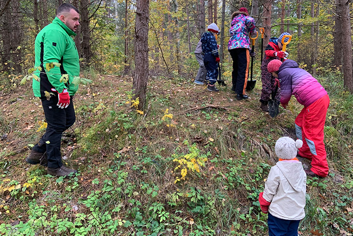 Ģimeņu pēcpusdienas labie darbi dabai}