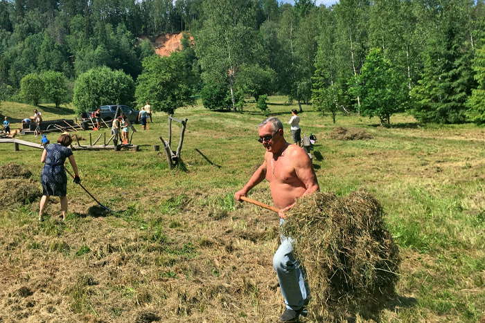 Zvārtes ieža sakopšana un labiekārtošana}
