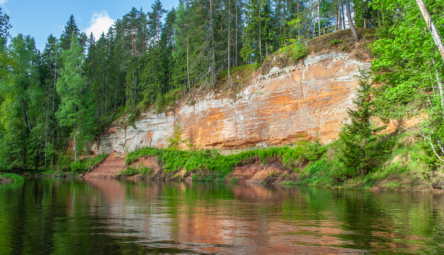 Dabas parks SALACAS IELEJA. Skaņais kalns. Foto: Andris Soms